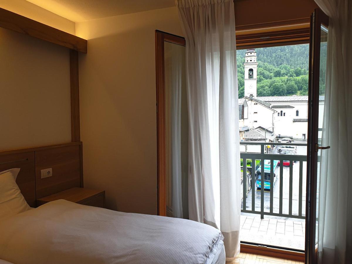 Hotel Fior Di Monte カスポッジョ エクステリア 写真