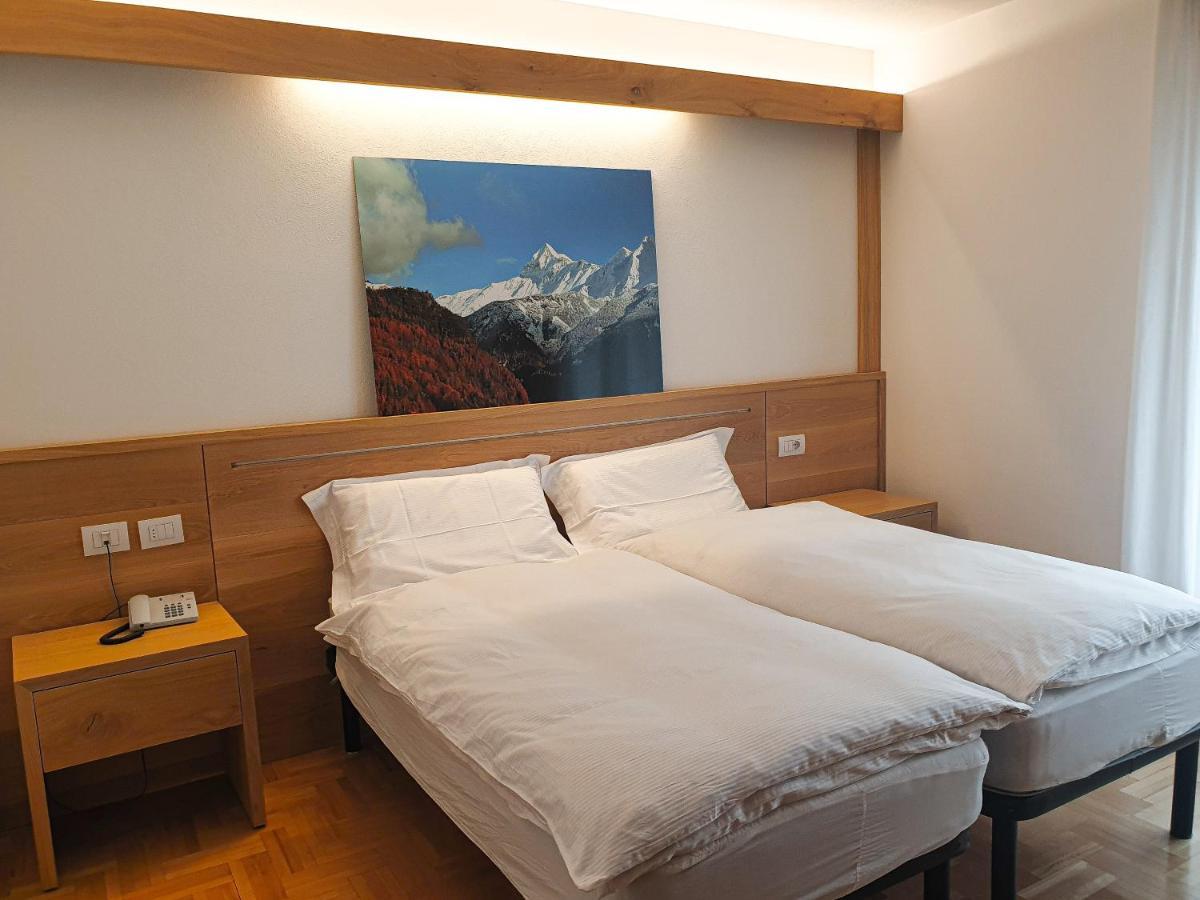 Hotel Fior Di Monte カスポッジョ エクステリア 写真