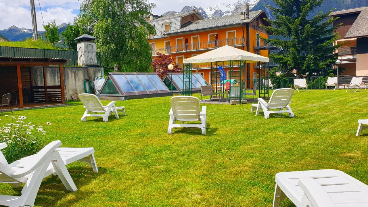 Hotel Fior Di Monte カスポッジョ エクステリア 写真