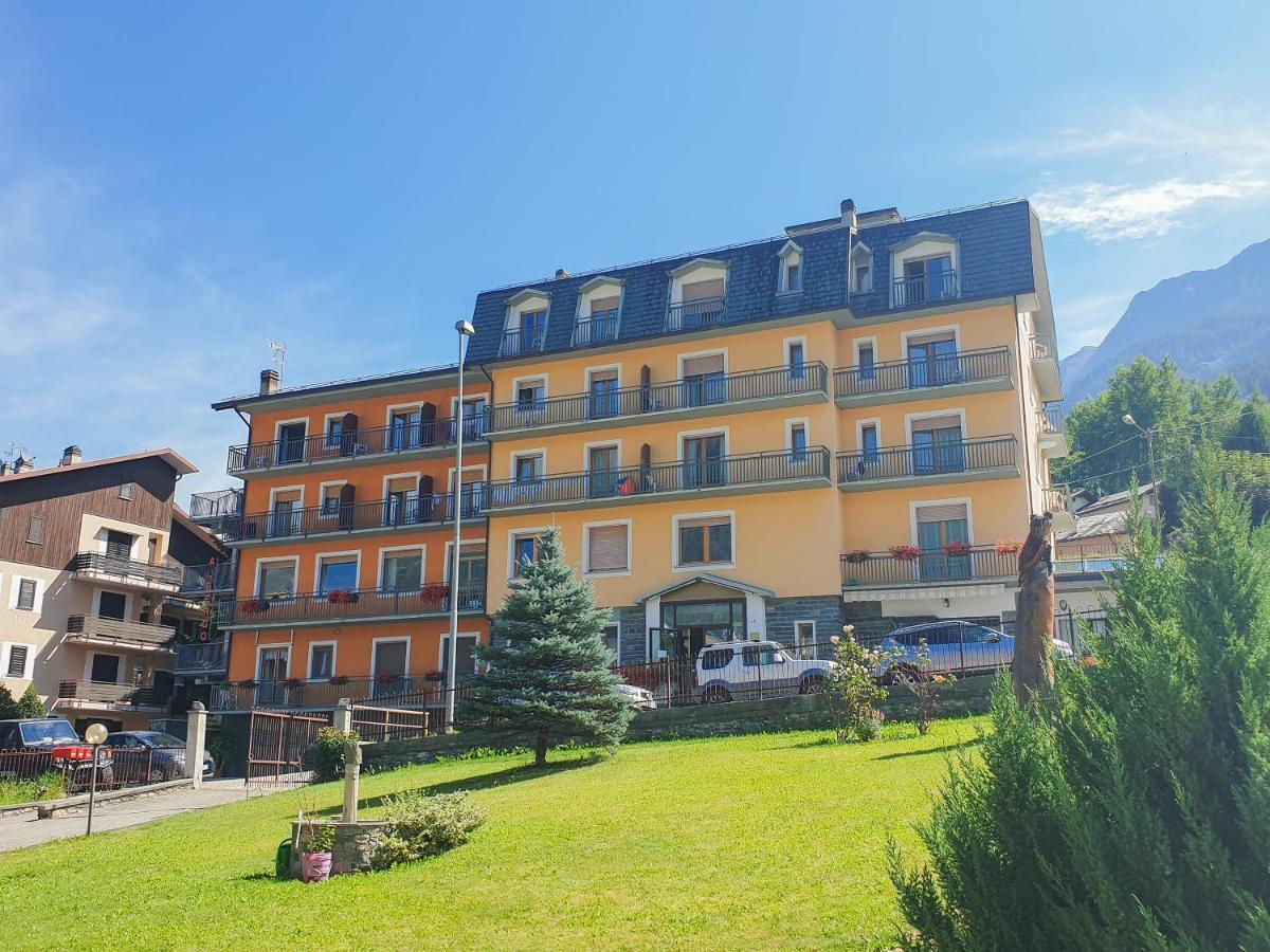 Hotel Fior Di Monte カスポッジョ エクステリア 写真